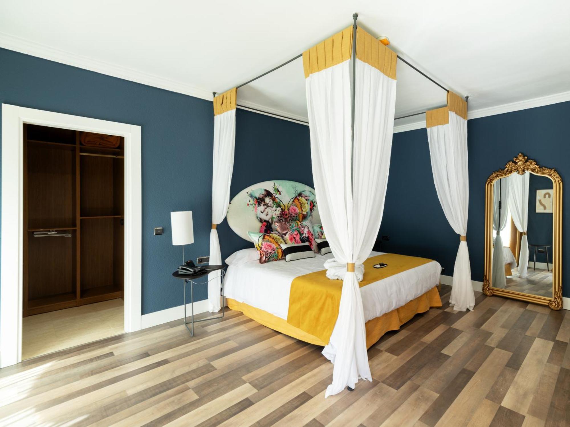 Hotel Altos De Istan Bagian luar foto