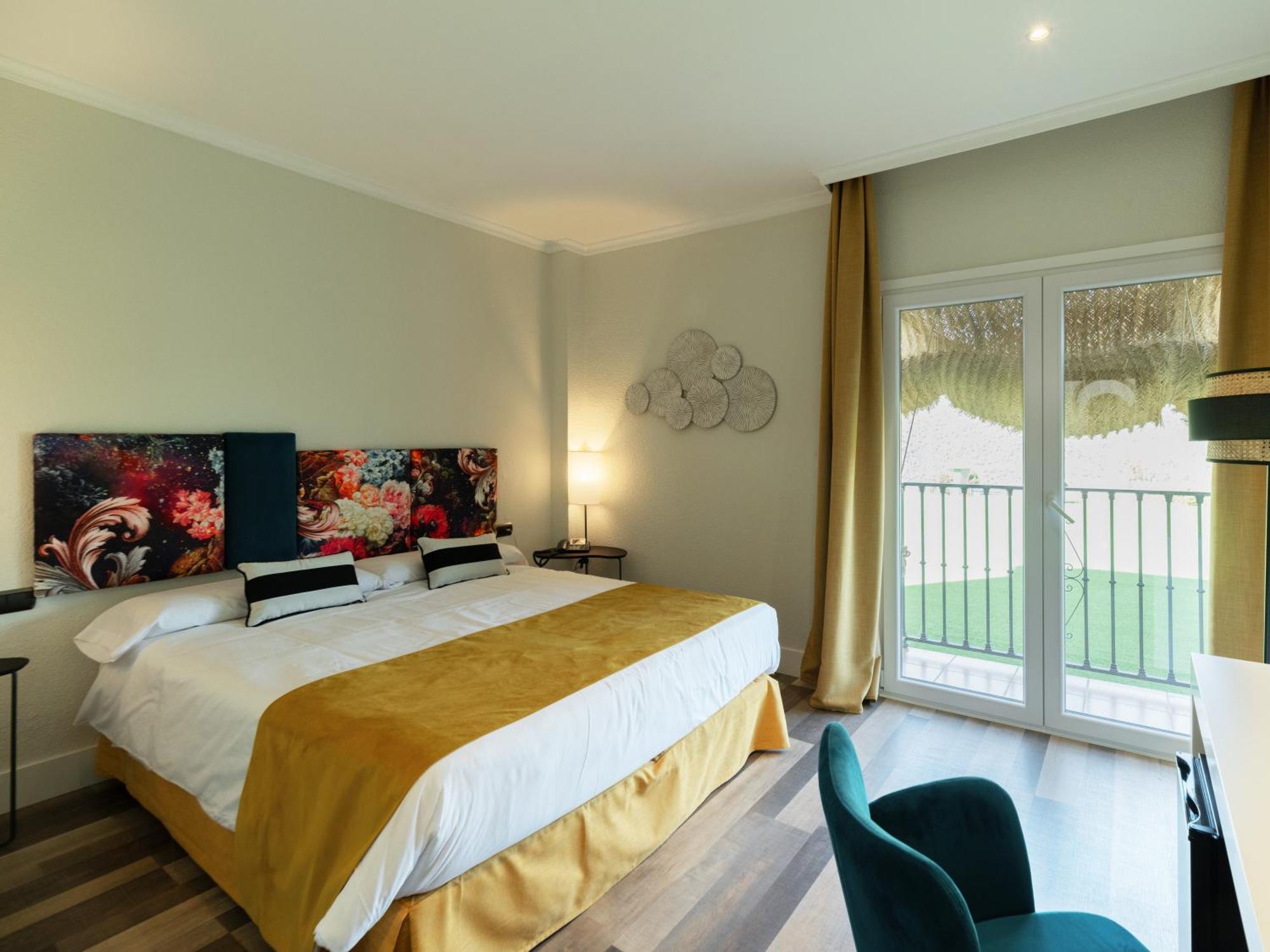 Hotel Altos De Istan Bagian luar foto