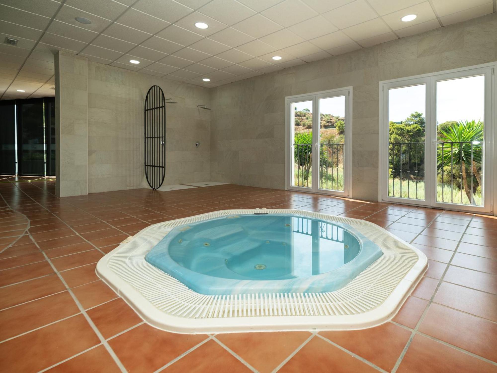 Hotel Altos De Istan Bagian luar foto