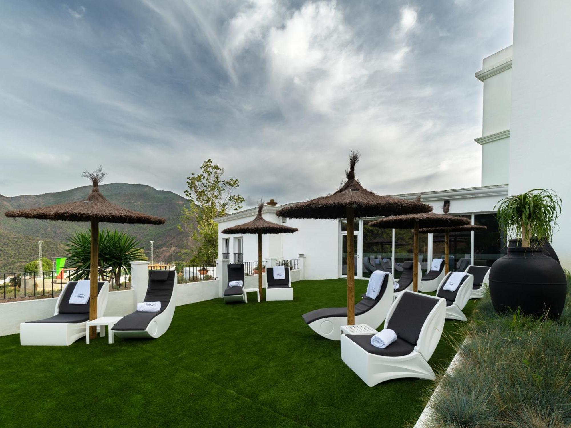 Hotel Altos De Istan Bagian luar foto