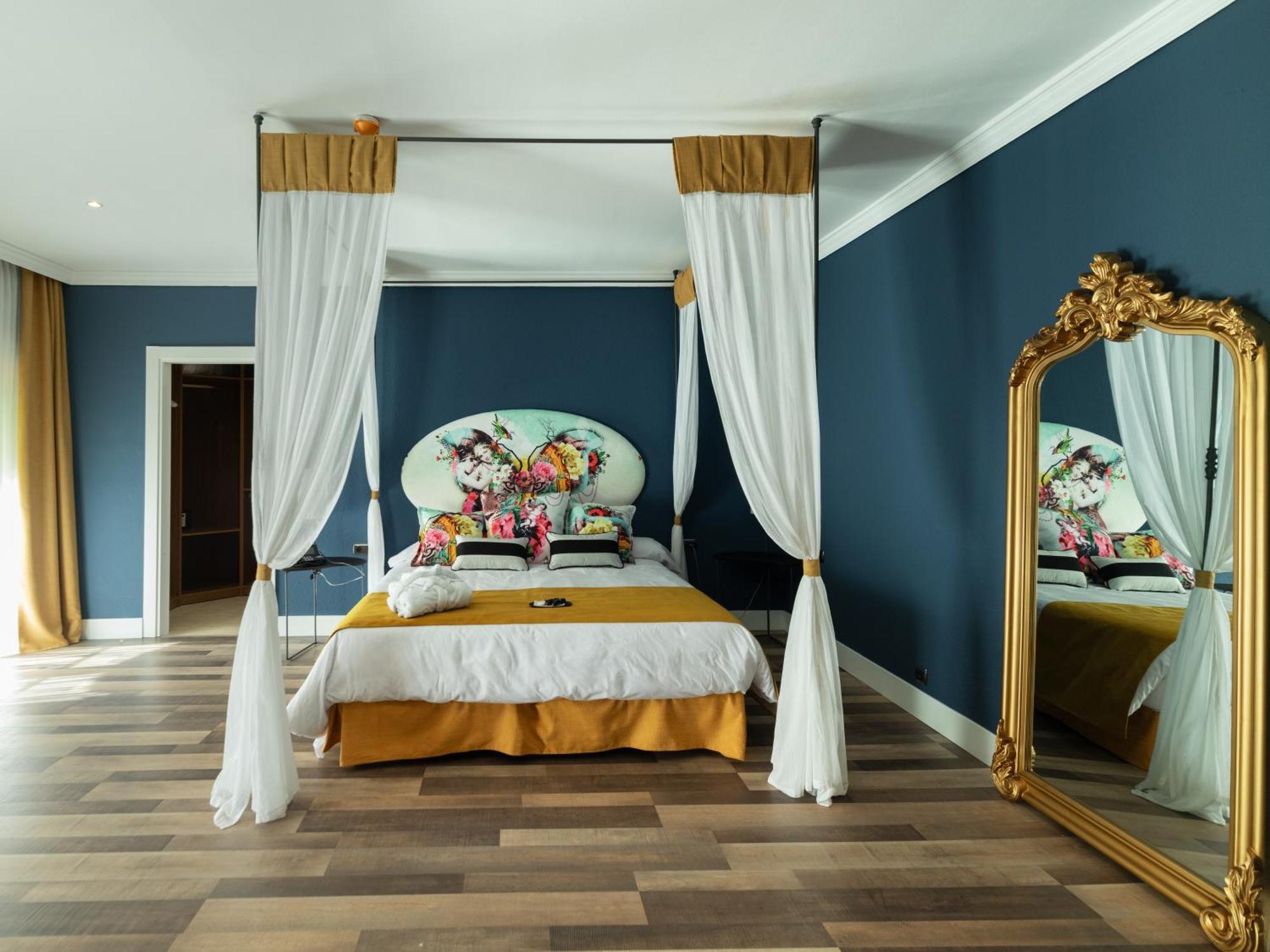 Hotel Altos De Istan Bagian luar foto
